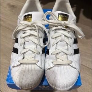 Adidas Superstar Women’s Sneakers – White/Black (Size 8) w/ Box
